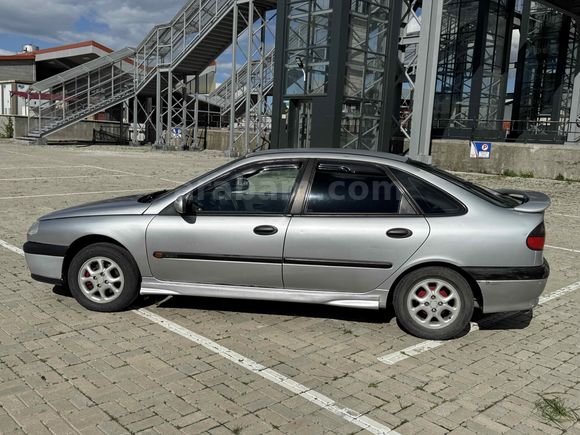 Galeriden Renault Laguna 2.0 RXE 1996 Model Kars