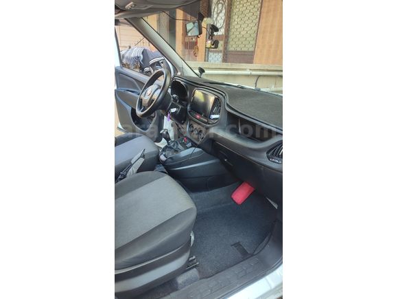 otomobil ruhsatlı Sahibinden Fiat Doblo Combi 1.3 Multijet Easy 2018 aile aracı ve çok temiz masrafsız