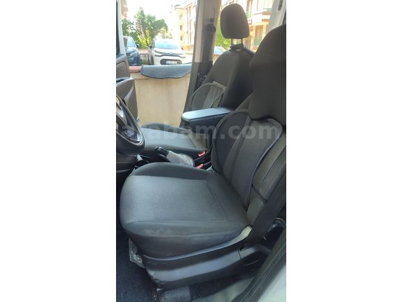otomobil ruhsatlı Sahibinden Fiat Doblo Combi 1.3 Multijet Easy 2018 aile aracı ve çok temiz masrafsız