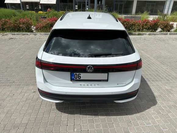 Sahibinden Volkswagen Passat 204 Beygir e-HYBRID 2025 Model 