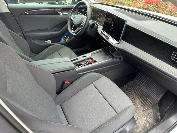 Sahibinden Volkswagen Passat 204 Beygir e-HYBRID 2025 Model 