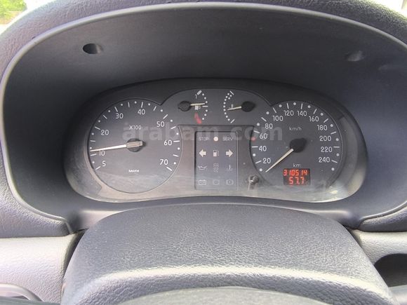 Renault Clio 1.4 RNA 2000 Model Temiz Aile Aracı