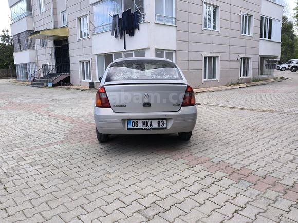 Renault Clio 1.4 RNA 2000 Model Temiz Aile Aracı