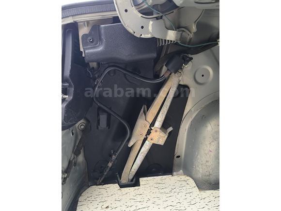 Renault Clio 1.4 RNA 2000 Model Temiz Aile Aracı