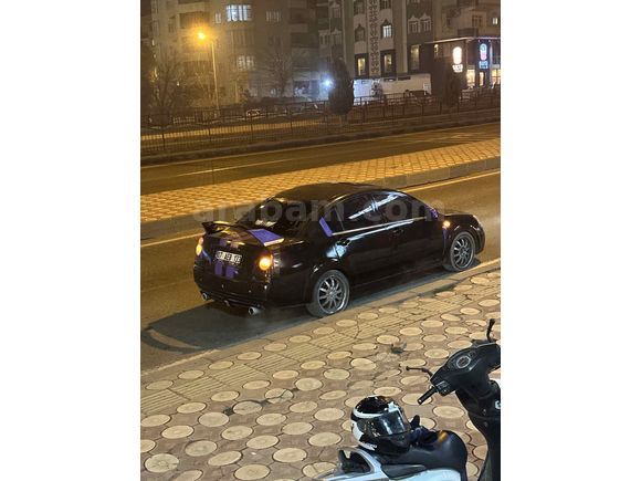 2011 Model en dolusu, kazasız belasız düşük km.
