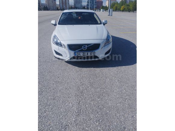 Sahibinden Volvo S60 1.6 D Advance 2013 Model  297.500 km Beyaz