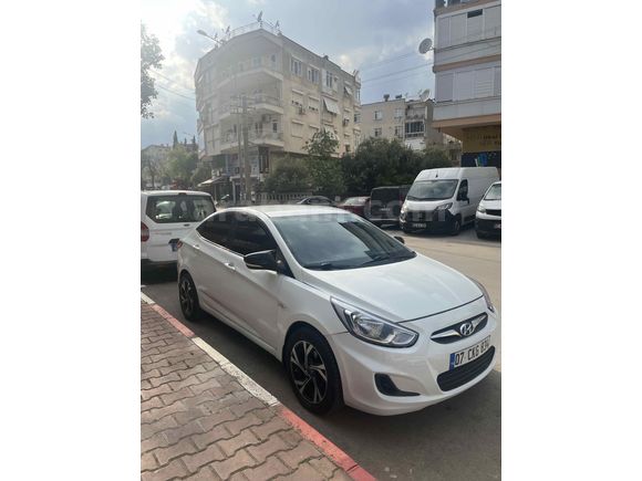 Sahibinden Hyundai Accent Blue 1.6 CRDI Biz 2012 Model 