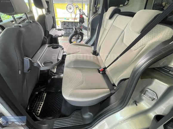 -2017-Model-Ford Tourneo Courier 1.6 TDCI Titanium Plus-95 HP
