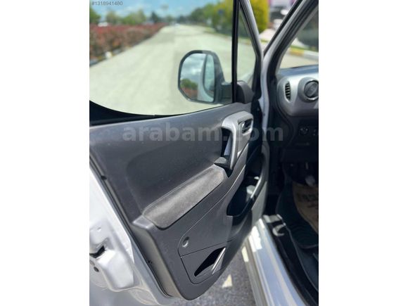 ANL MOTORS'DAN 1.5 PARÇA BOYALI ORJİNAL BERLİNGO