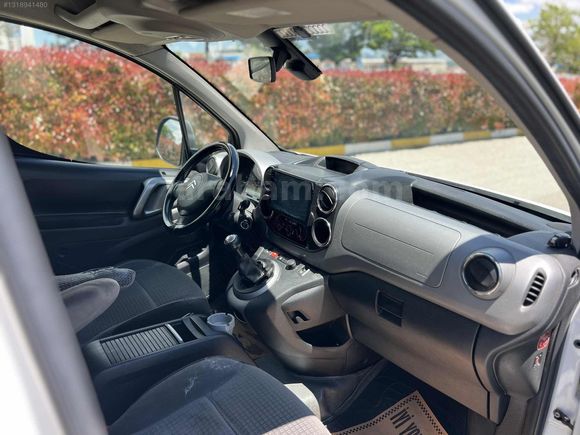 ANL MOTORS'DAN 1.5 PARÇA BOYALI ORJİNAL BERLİNGO
