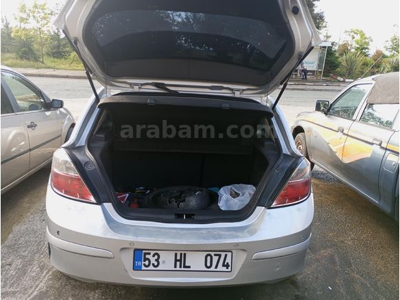 FUL ORJİNAL OPEL ASTRA 1.4 Enjoy 2011 Model Rize