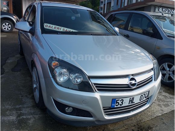 FUL ORJİNAL OPEL ASTRA 1.4 Enjoy 2011 Model Rize