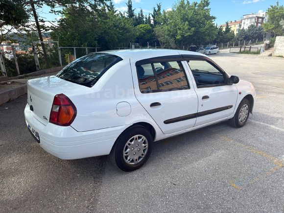 Sahibinden Renault Clio 1.4 RNA 2000 Model Ankara