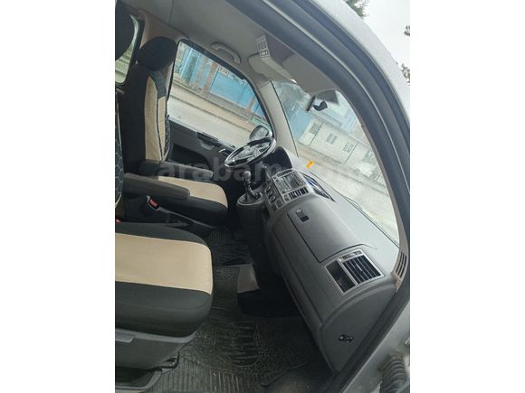 Sahibinden Volkswagen Caravelle 2.0 TDI Trendline 2012 Model  350.000 km Gri (Gümüş)1.degisen etek altı boyalı 4 bin taramer kayitli
