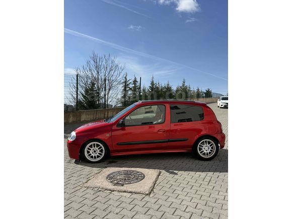 Sahibinden Renault Clio 1.6 RXT 2000 Model 