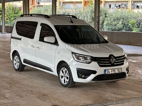 2022 KANGOO EXPRESS TOUCH - HATASIZ - TAMAMINA KREDİ İMKANI