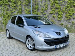 Sahibinden Peugeot 206+ 1.4 Comfort 2010 Model  125.000 km Gri (Gümüş)