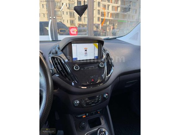 KARAASLAN MOTORS'DAN TOURNEO COURİER 2022 MODEL