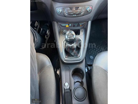 KARAASLAN MOTORS'DAN TOURNEO COURİER 2022 MODEL