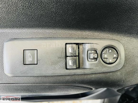 ***2024 OPEL COMBO 1.5 D ULTİMATE XL 2+1 62 BİNDE***