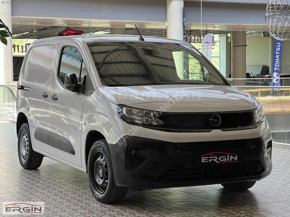 ***2024 OPEL COMBO 1.5 D ULTİMATE XL 2+1 62 BİNDE***