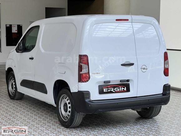 ***2024 OPEL COMBO 1.5 D ULTİMATE XL 2+1 62 BİNDE***