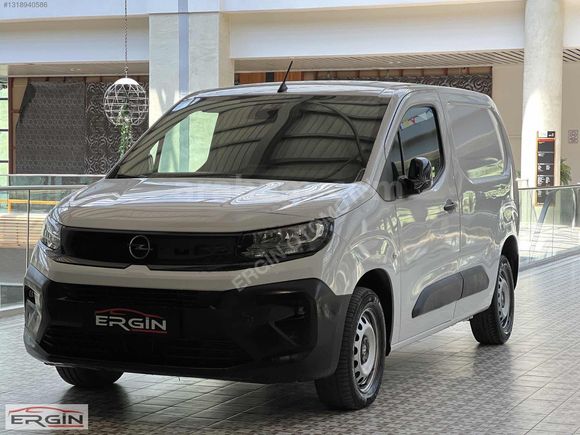 ***2024 OPEL COMBO 1.5 D ULTİMATE XL 2+1 62 BİNDE***