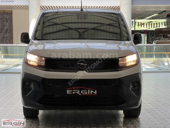 ***2024 OPEL COMBO 1.5 D ULTİMATE XL 2+1 62 BİNDE***