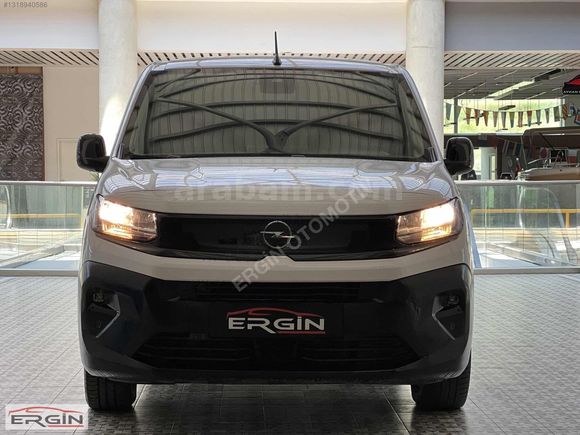 ***2024 OPEL COMBO 1.5 D ULTİMATE XL 2+1 62 BİNDE***