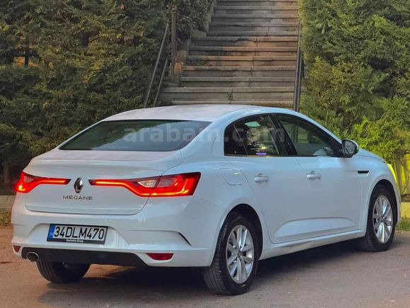 Sahibinden Renault Megane 1.5 Blue DCI Touch 2020 Model 