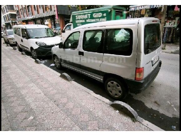 ?? ACİL SATILIK 2005 Citroen Berlingo 1.9D – 196.000 KM