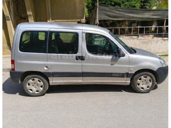 ?? ACİL SATILIK 2005 Citroen Berlingo 1.9D – 196.000 KM