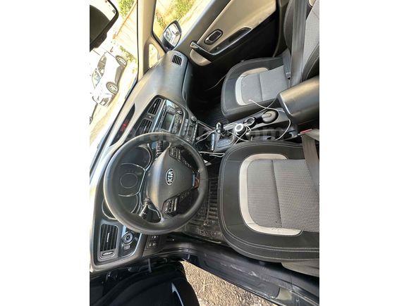 Sahibinden Kia Ceed 1.6 CRDi Concept Plus 2015 Model 
