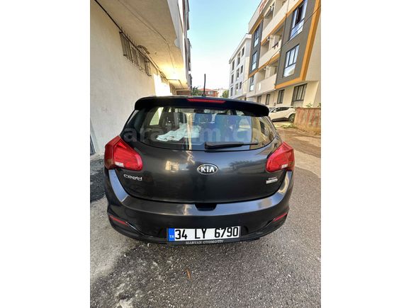 Sahibinden Kia Ceed 1.6 CRDi Concept Plus 2015 Model 