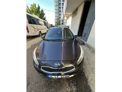 Sahibinden Kia Ceed 1.6 CRDi Concept Plus 2015 Model 