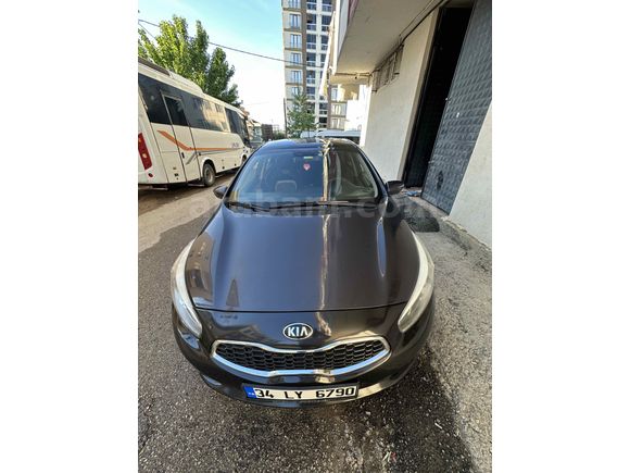 Sahibinden Kia Ceed 1.6 CRDi Concept Plus 2015 Model 