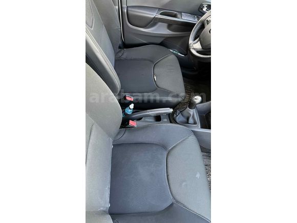 Sahibinden Renault Clio 1.2 Touch 2013 Model 