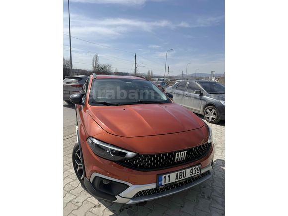 SIFIR AYARINDA , BOL EXTRALI , 2023 MODEL , DÜŞÜK KM EGEA CROSS , 1.4 FİRE URBAN