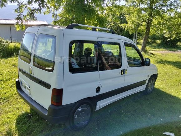 Sahibinden Citroen Berlingo 1.9 D SX 2003 Model  330.000 km Beyaz