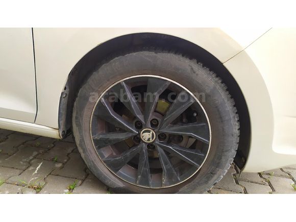 Skoda Rapid 1.4 TDI GreenTec Spaceback Style 2017 Model