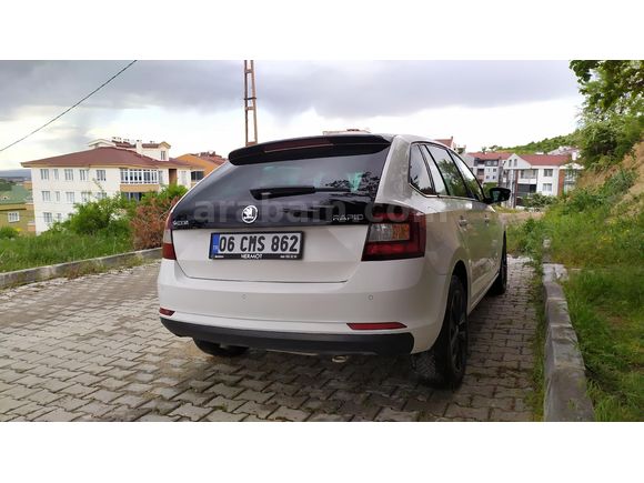 Skoda Rapid 1.4 TDI GreenTec Spaceback Style 2017 Model