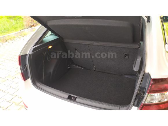 Skoda Rapid 1.4 TDI GreenTec Spaceback Style 2017 Model