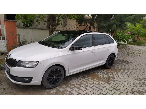 Skoda Rapid 1.4 TDI GreenTec Spaceback Style 2017 Model