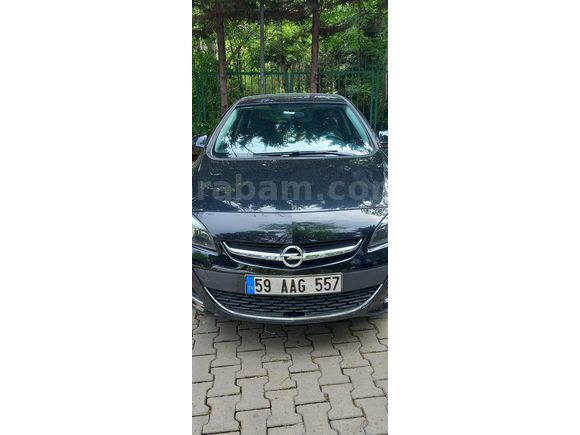 Temiz Aile Aracı: 2017 Opel Astra Boyasız & Hatasız