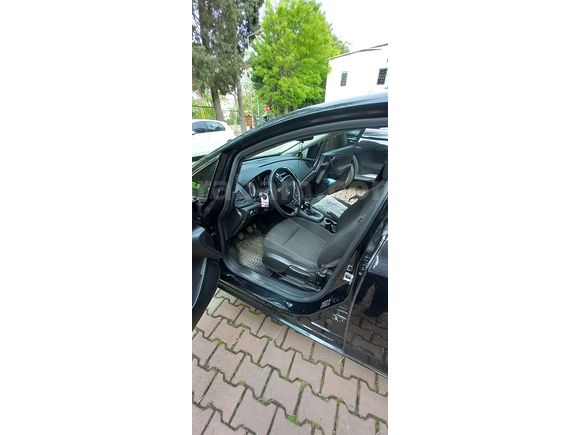 Temiz Aile Aracı: 2017 Opel Astra Boyasız & Hatasız
