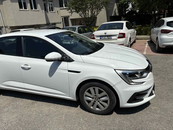 Sahibinden Renault Megane 1.3 TCe Joy 2021 Model 