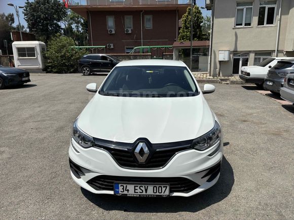 Sahibinden Renault Megane 1.3 TCe Joy 2021 Model 