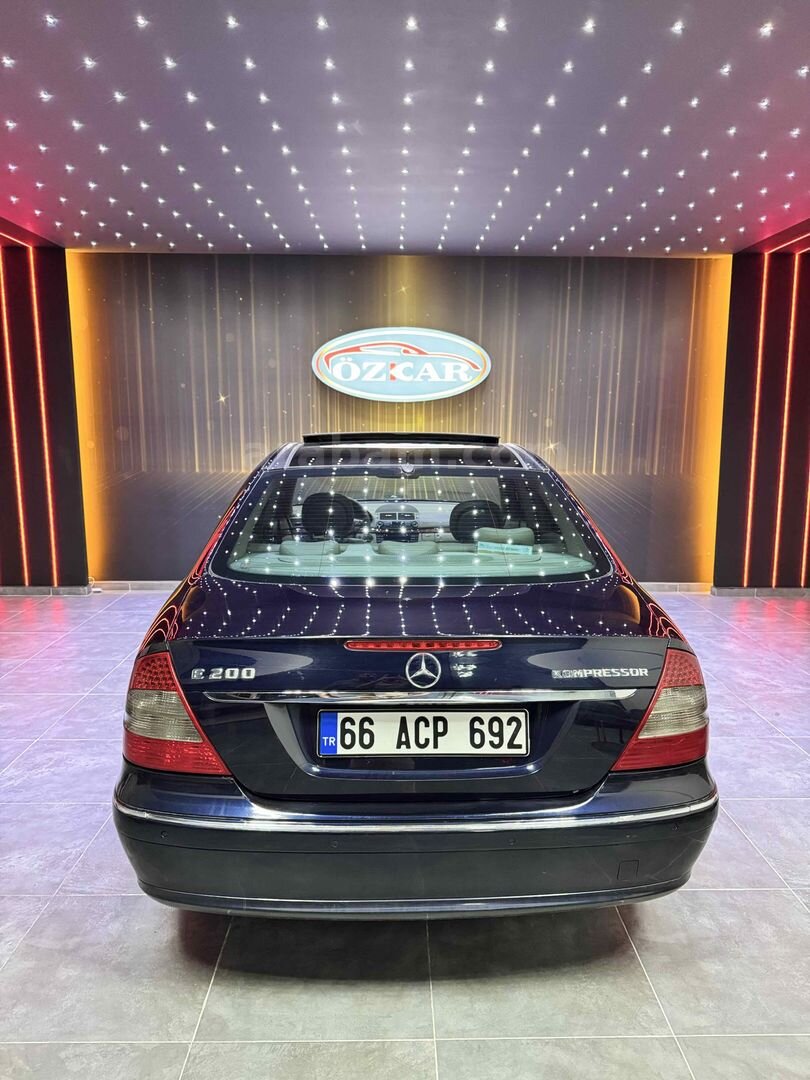 Galeriden Mercedes - Benz E 200 Kompressor Avantgarde 2007 Model Yozgat 196.580 km Lacivert 6