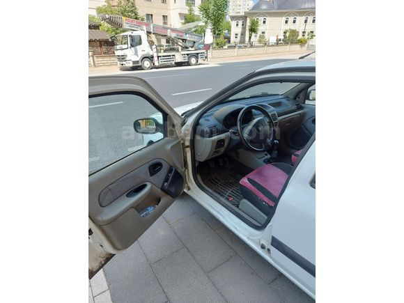 Sahibinden Renault Clio 1.4 Authentique 2004 Model