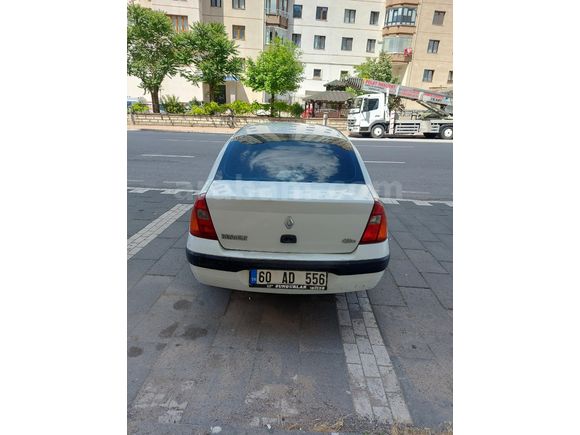 Sahibinden Renault Clio 1.4 Authentique 2004 Model